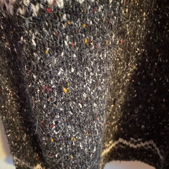 Wool blend sweater - Picture 2 of 3